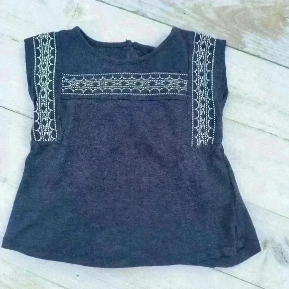 Old Navy Toddler Girls Blue Tribal Print Keyhole Back Short Sleeve Top Size 2T - Picture 1 of 5